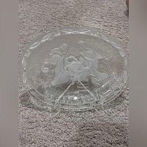Mikasa nativity crystal plate decor with stand in box